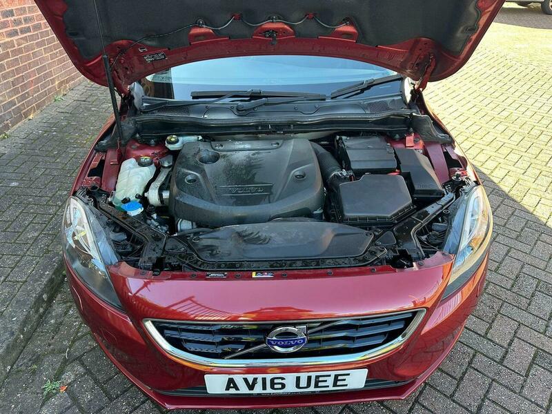 Used Volvo V40 2016 for sale - 76879419: Photo 14