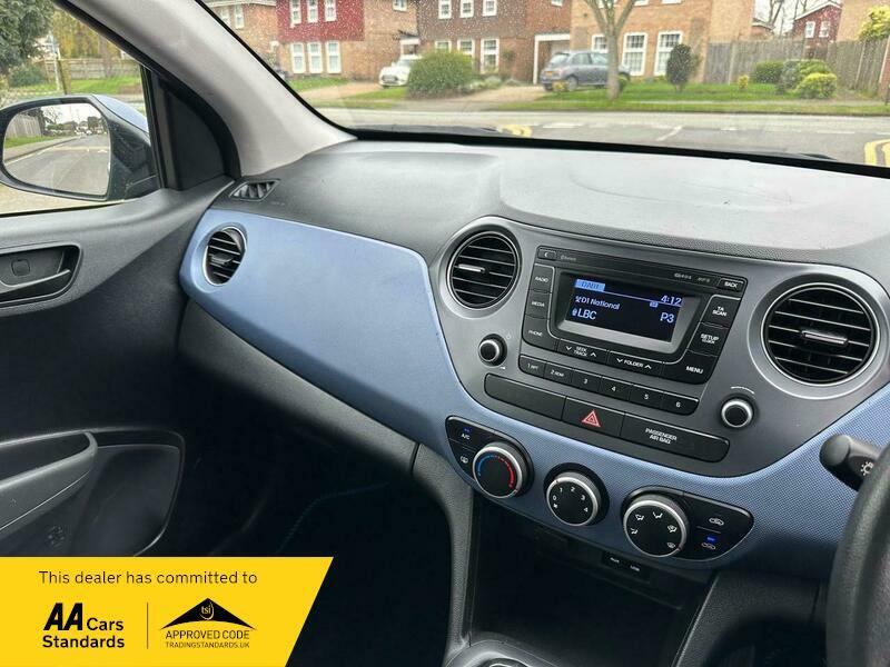 Used Hyundai i10 2018 for sale - 76152187: Photo 11