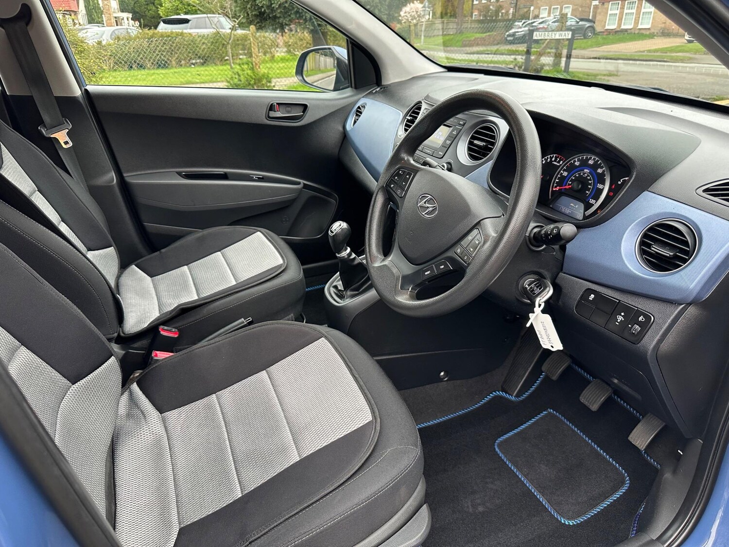 Used Hyundai i10 2018 for sale - 76152187: Photo 14