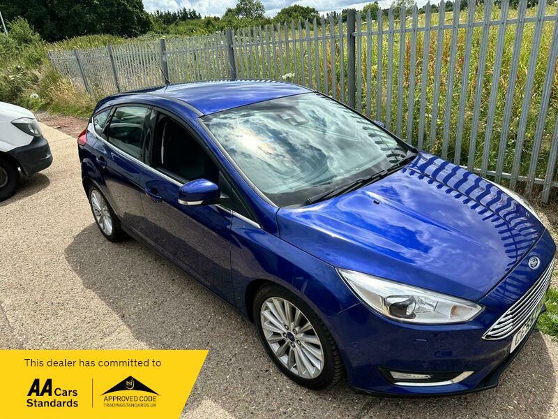 Used Ford Focus 2015 for sale - 76152037: Photo 1