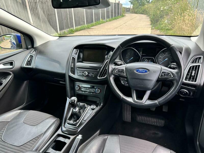 Used Ford Focus 2015 for sale - 76152037: Photo 15