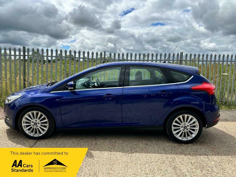 Used Ford Focus 2015 for sale - 76152037: Photo 7