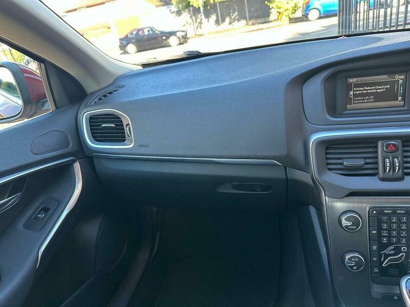 Used Volvo V40 2016 for sale - 76270879: Photo 12