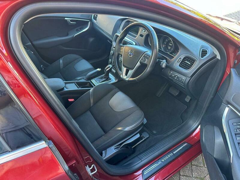 Used Volvo V40 2016 for sale - 76270879: Photo 13