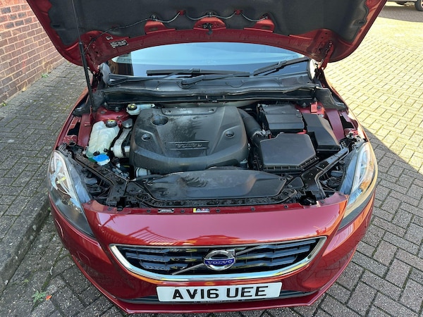 Used Volvo V40 2016 for sale - 76270879: Photo 14