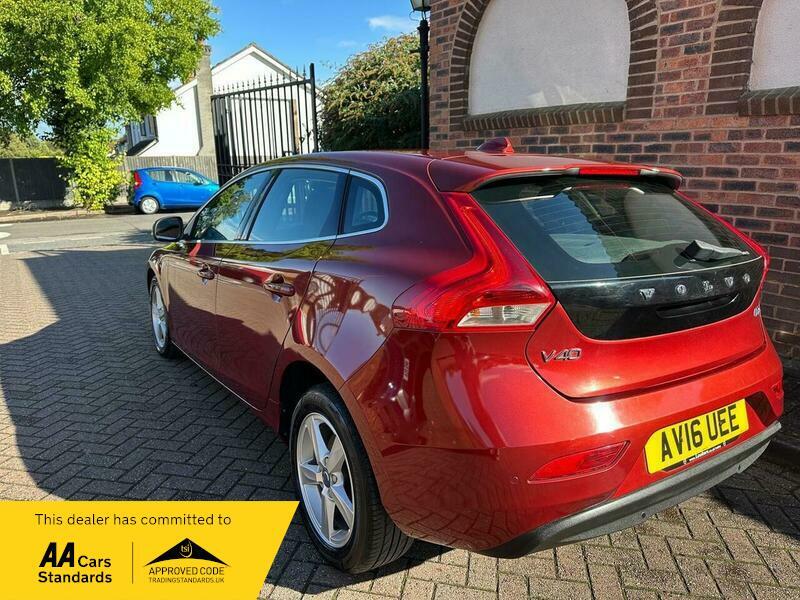 Used Volvo V40 2016 for sale - 76270879: Photo 5