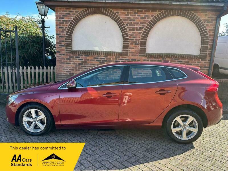 Used Volvo V40 2016 for sale - 76270879: Photo 7