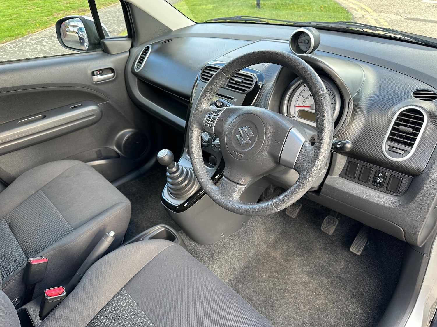 Used Suzuki Splash 2014 for sale - 76307411: Photo 14