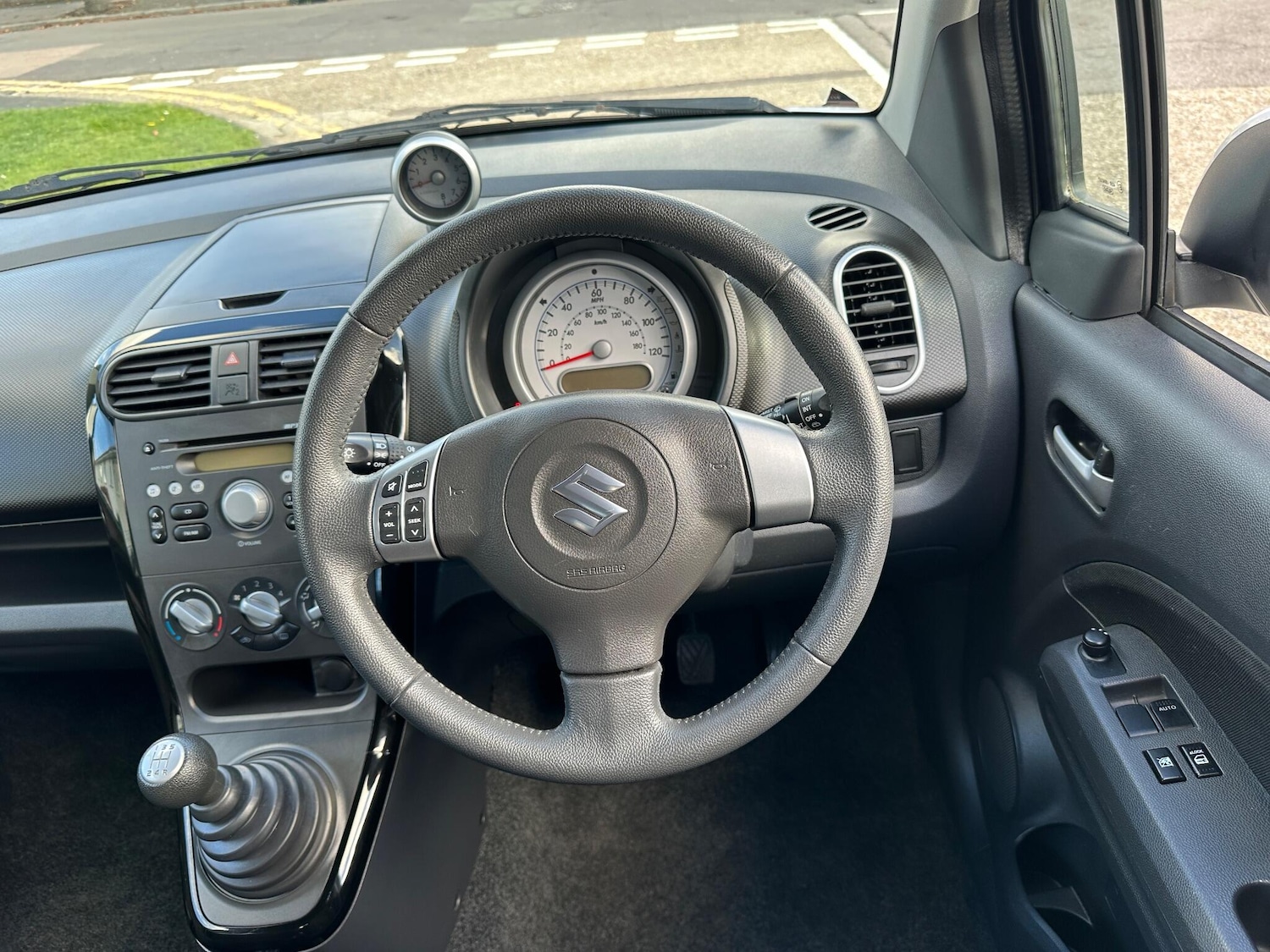Used Suzuki Splash 2014 for sale - 76307411: Photo 27