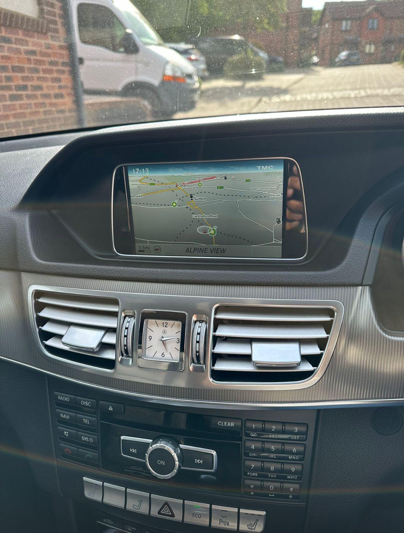 Used Mercedes-Benz E Class 2013 for sale - 76269838: Photo 19