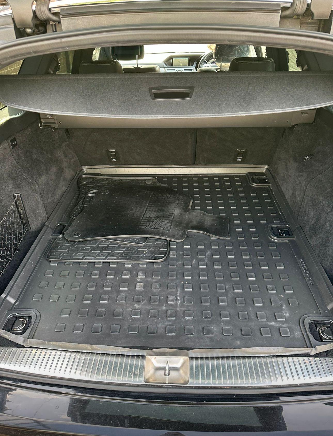 Used Mercedes-Benz E Class 2013 for sale - 76269838: Photo 22