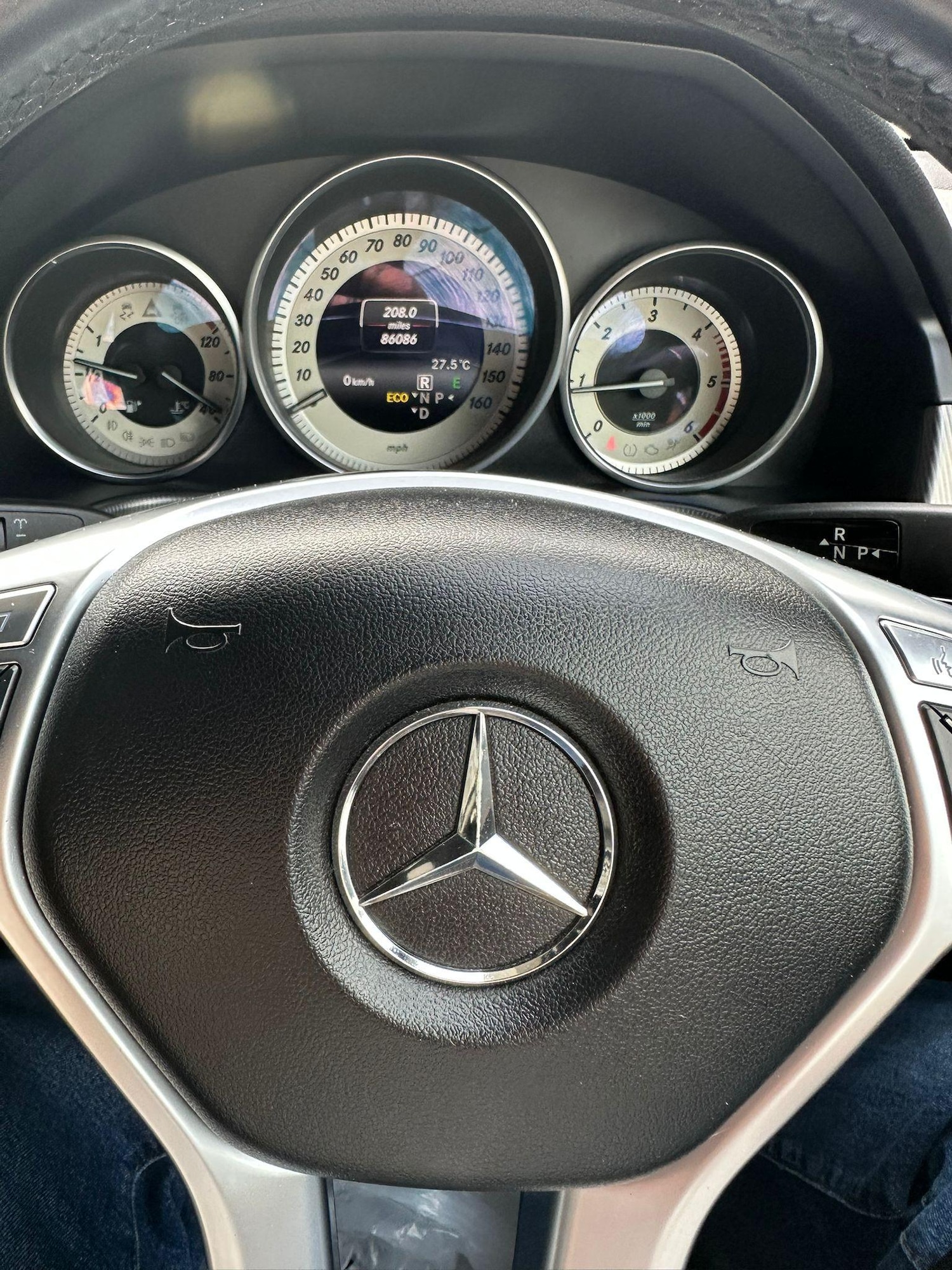 Used Mercedes-Benz E Class 2013 for sale - 76269838: Photo 23