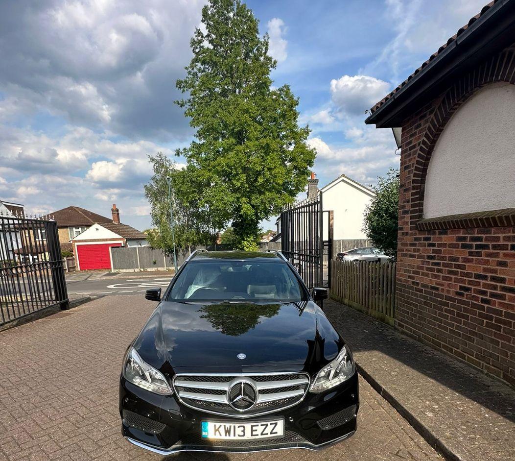 Used Mercedes-Benz E Class 2013 for sale - 76269838: Photo 3