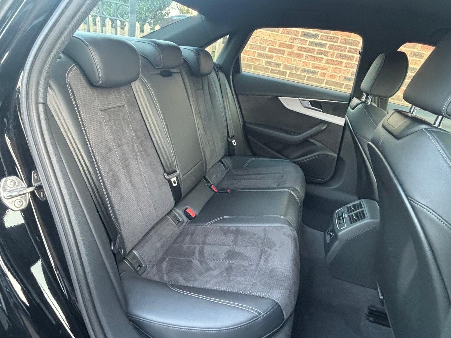 Used Audi A4 2018 for sale - 76228124: Photo 17