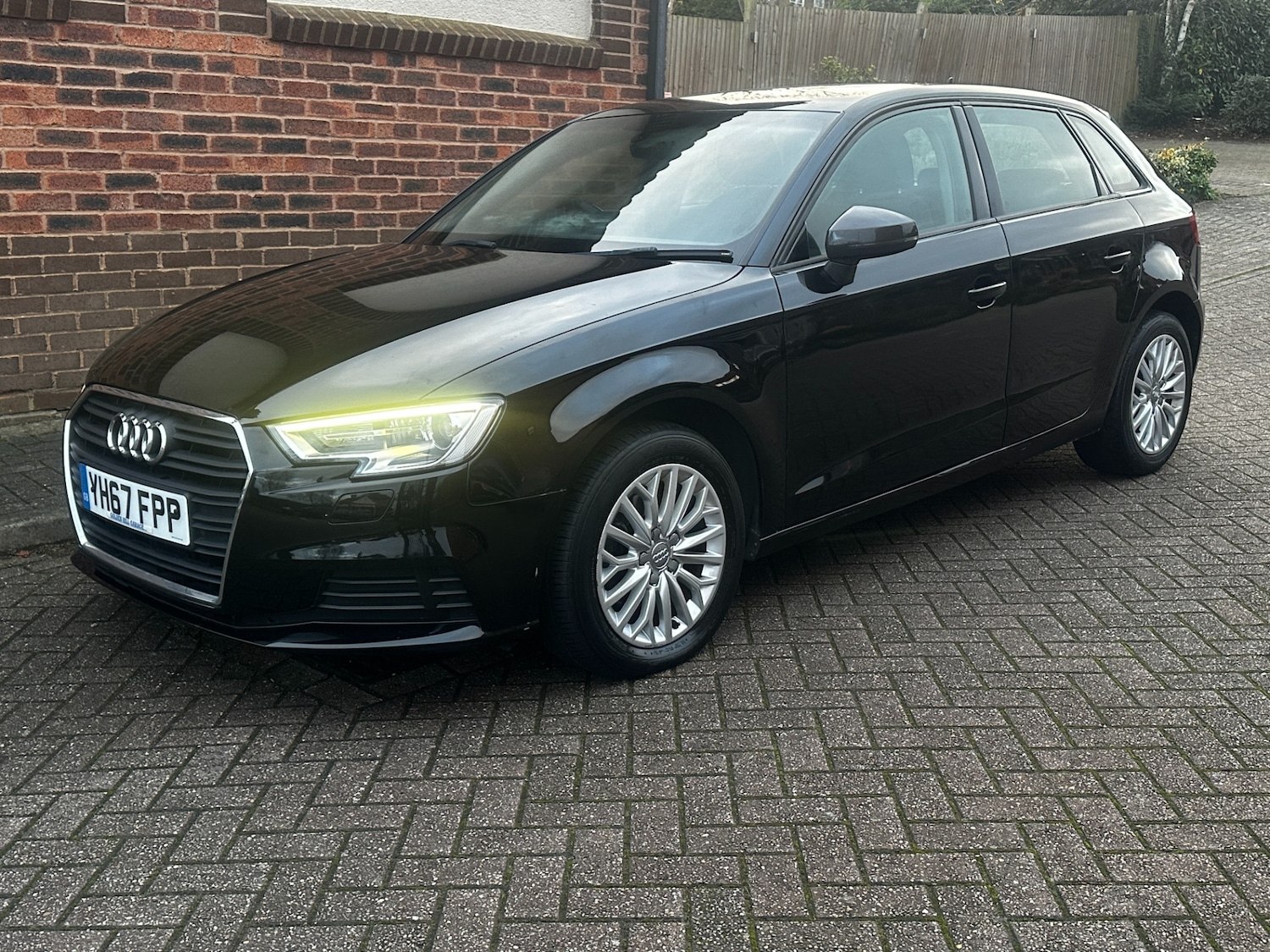 Used Audi A3 2017 for sale - 76949416: Photo 2