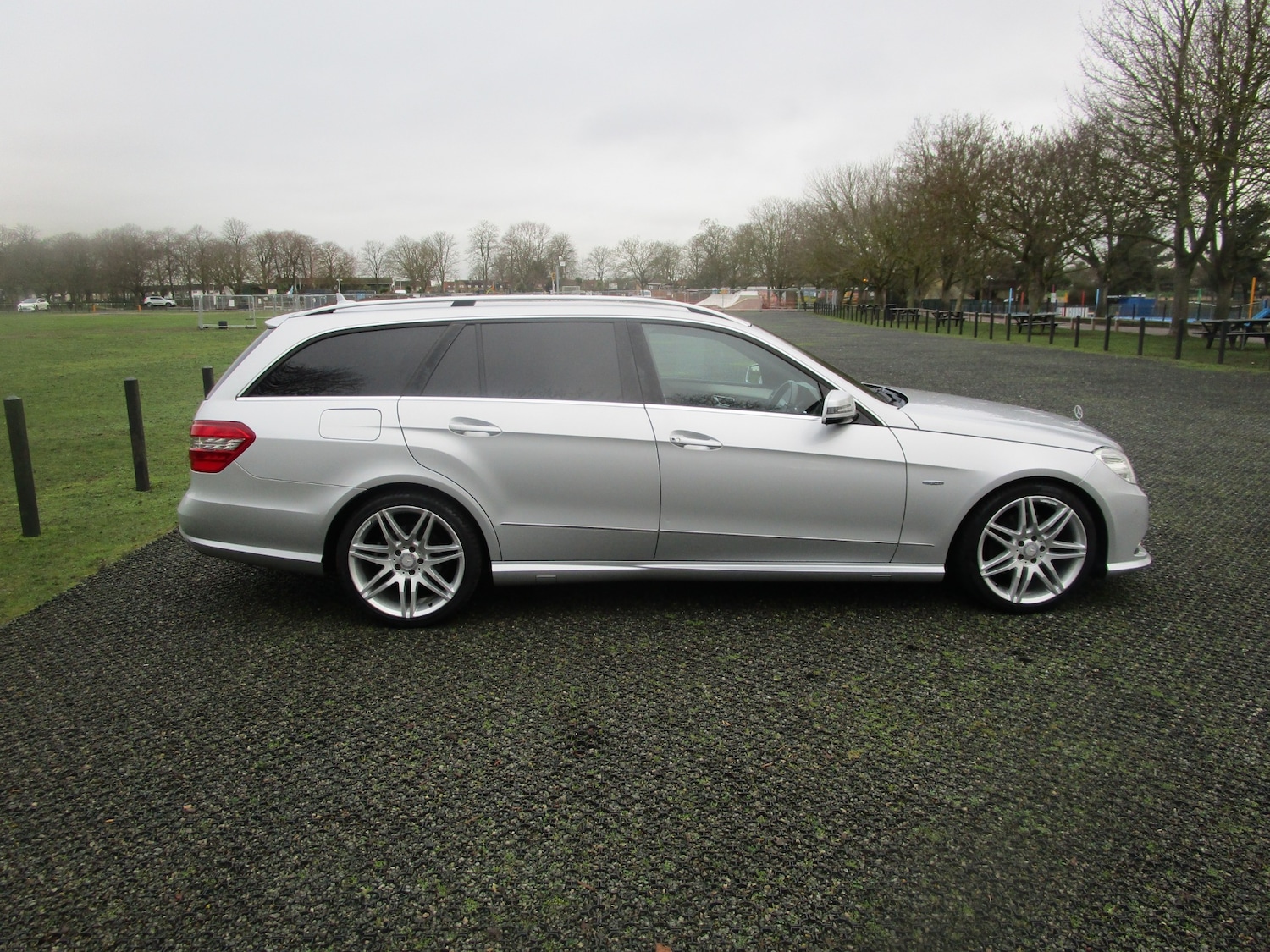 Used Mercedes-Benz E Class 2011 for sale - 77541732: Photo 12