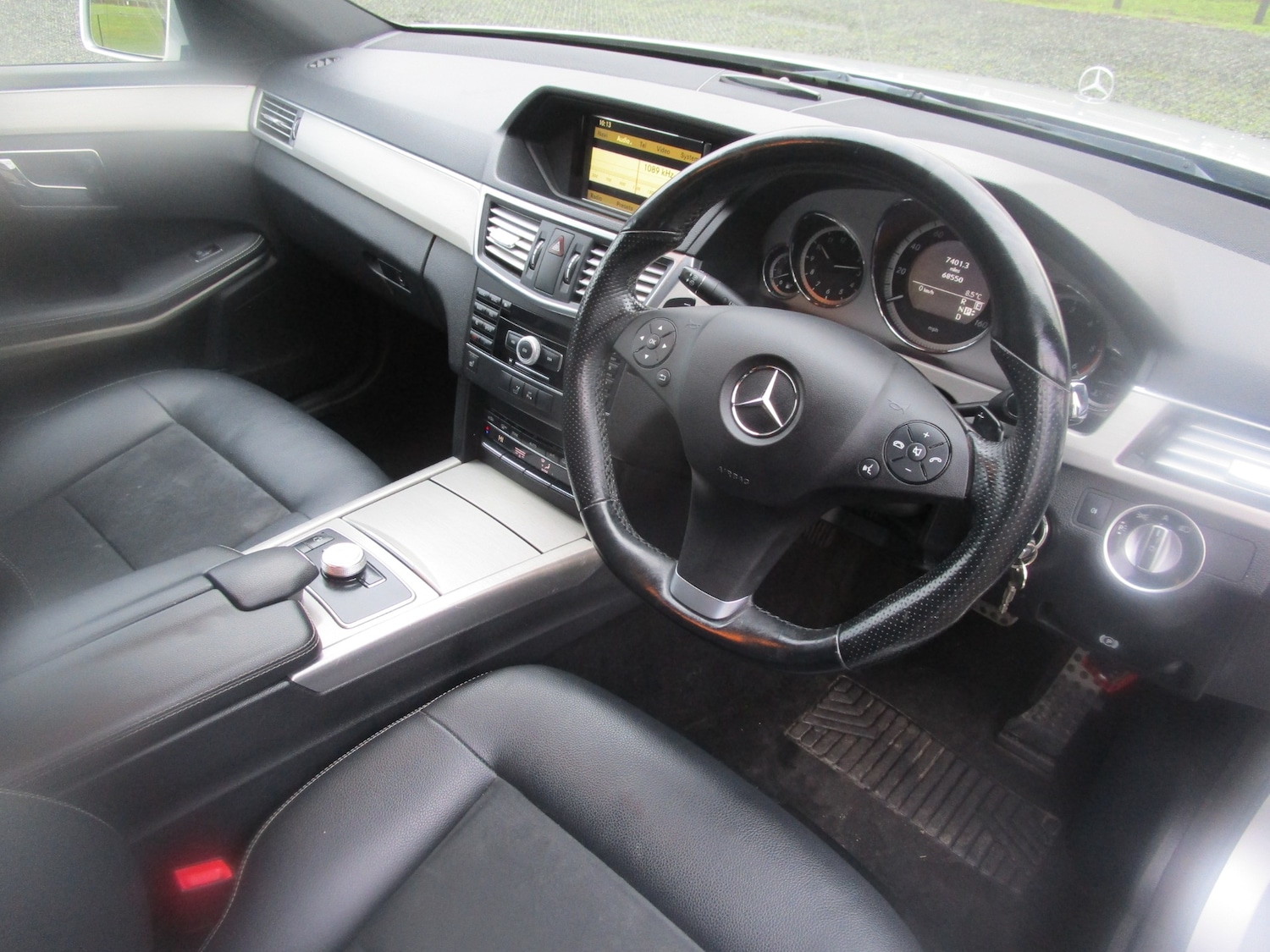Used Mercedes-Benz E Class 2011 for sale - 77541732: Photo 19