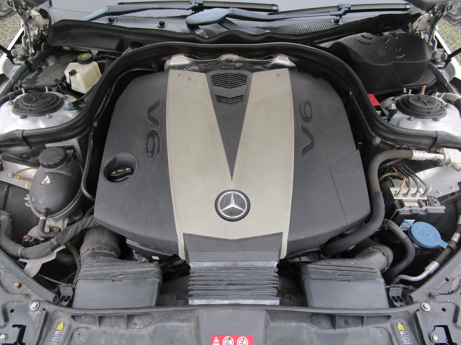 Used Mercedes-Benz E Class 2011 for sale - 77541732: Photo 21