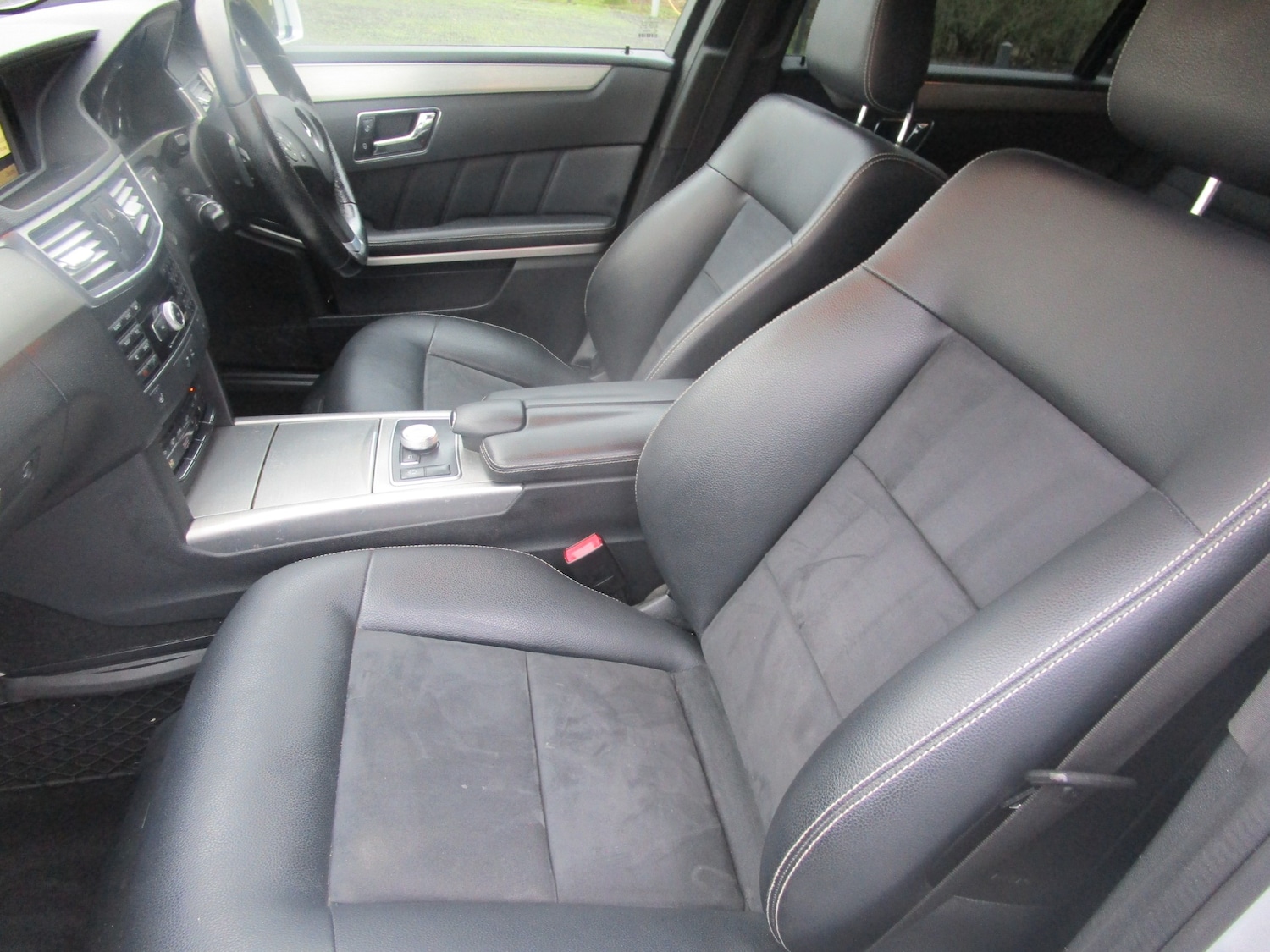 Used Mercedes-Benz E Class 2011 for sale - 77541732: Photo 7