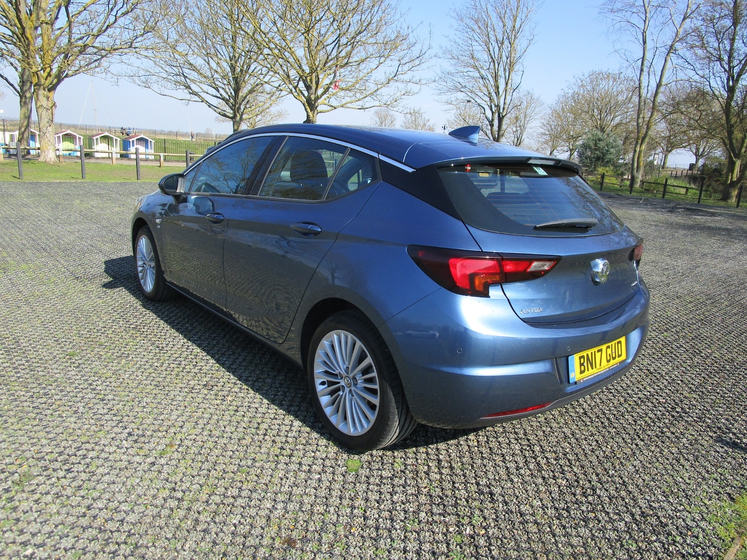 Used Vauxhall Astra 2017 for sale - 77973673: Photo 3
