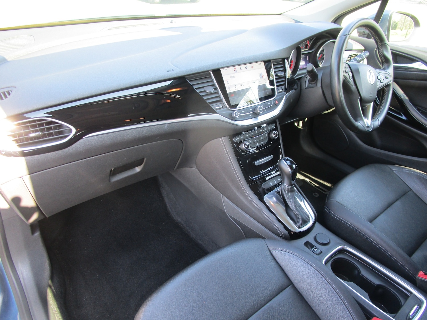 Used Vauxhall Astra 2017 for sale - 77973673: Photo 5