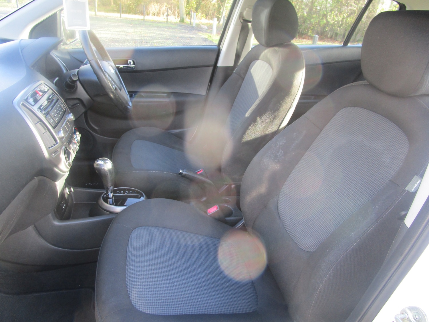 Used Hyundai i20 2013 for sale - 76682670: Photo 7