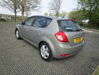 Used Kia Ceed 2011 for sale - 78252861: Photo