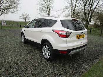 Used Ford Kuga 2017 for sale - 77803017: Photo