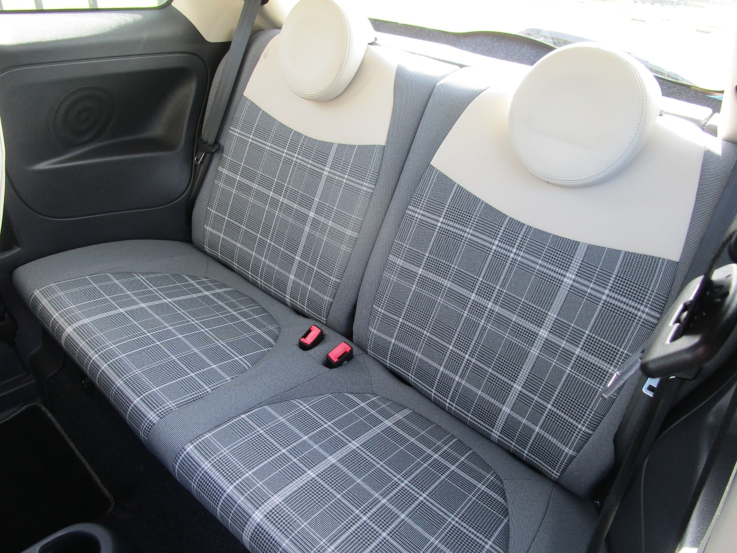 Used Fiat 500 2015 for sale - 77888779: Photo 8