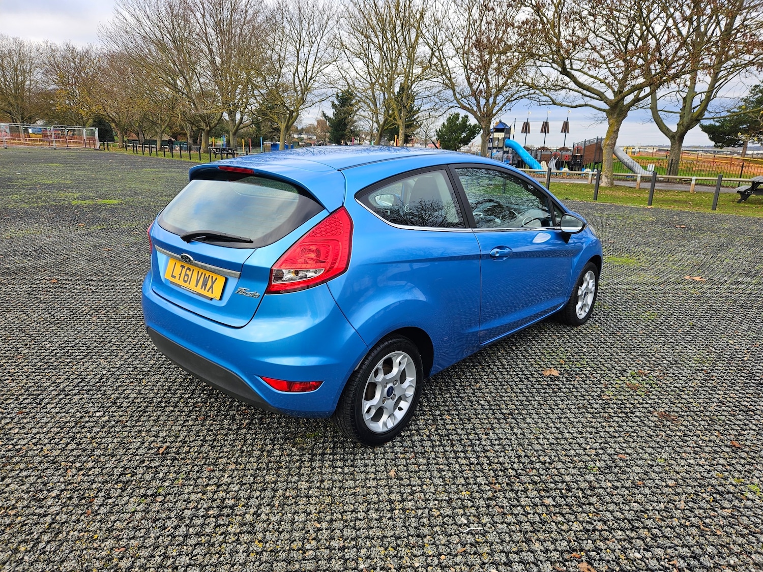 Used Ford Fiesta 2011 for sale - 76736791: Photo 2