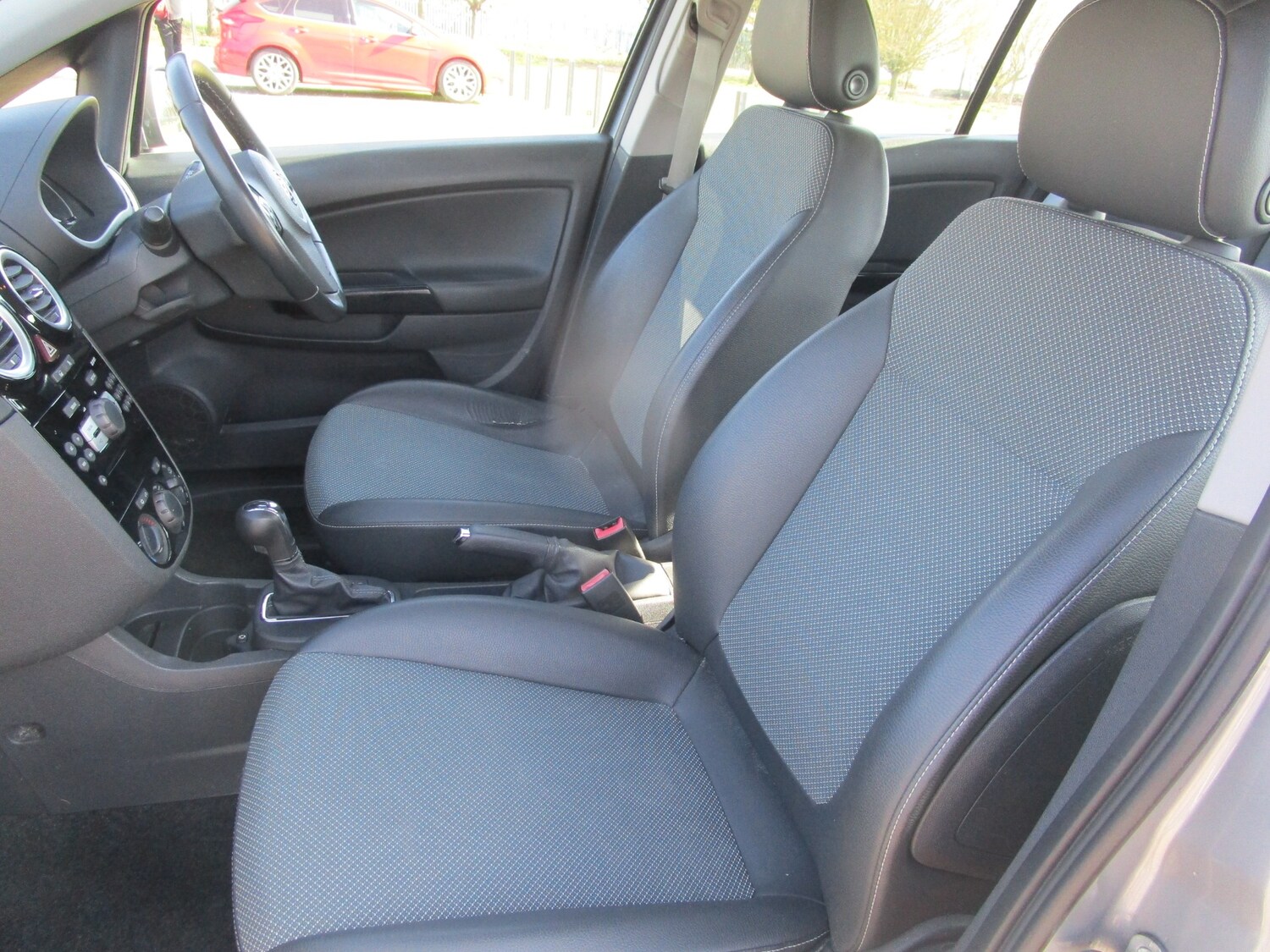 Used Vauxhall Corsa 2009 for sale - 77761949: Photo 7