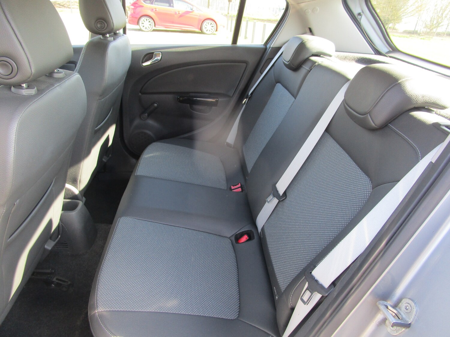 Used Vauxhall Corsa 2009 for sale - 77761949: Photo 8