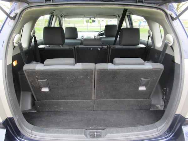 Used Toyota Corolla Verso 2008 for sale - 73874039: Photo 16