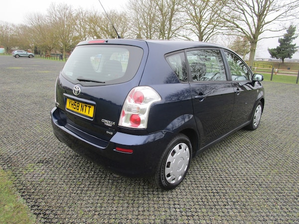 Used Toyota Corolla Verso 2008 for sale - 73874039: Photo 2