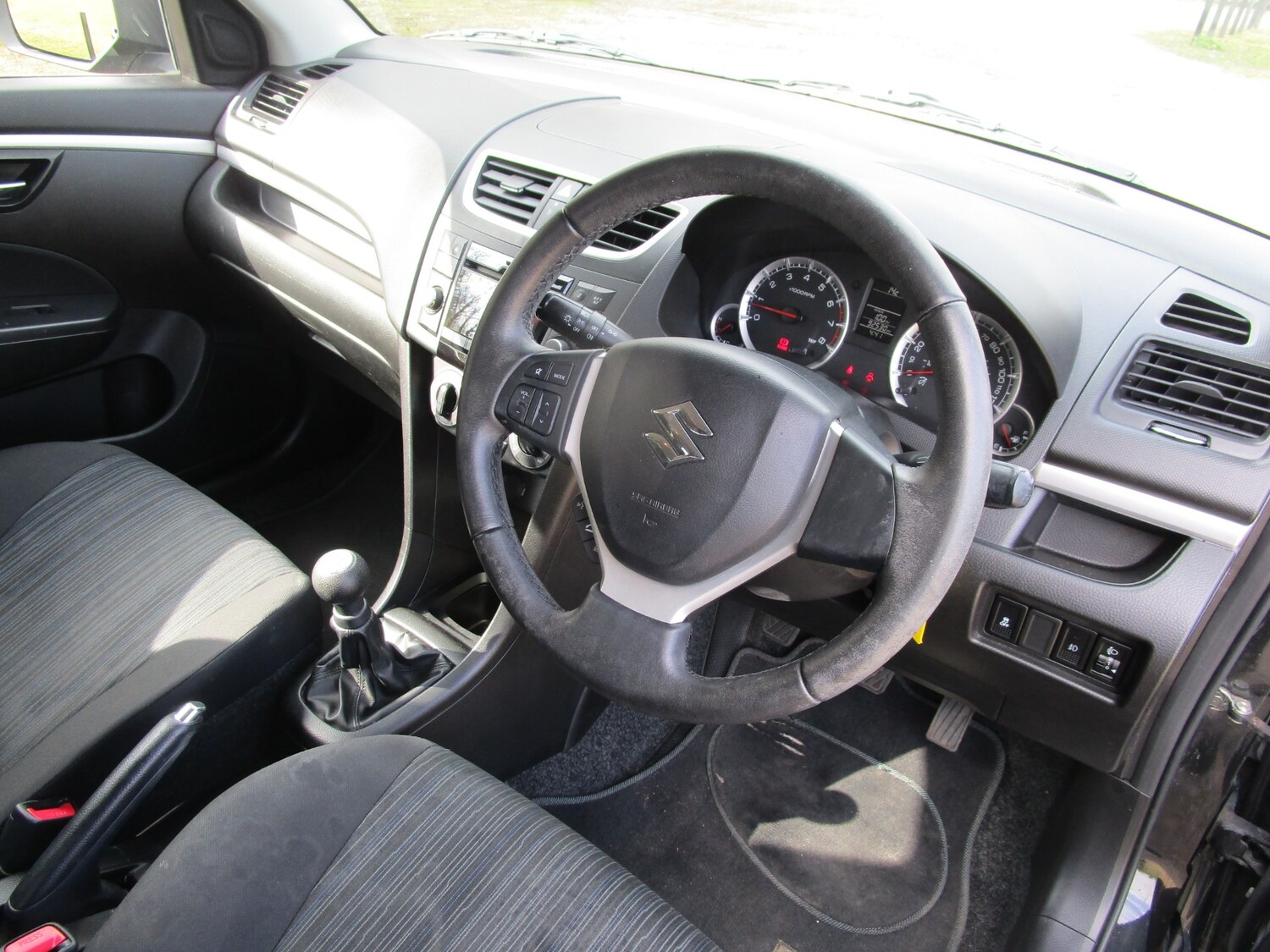 Used Suzuki Swift 2014 for sale - 78108794: Photo 18