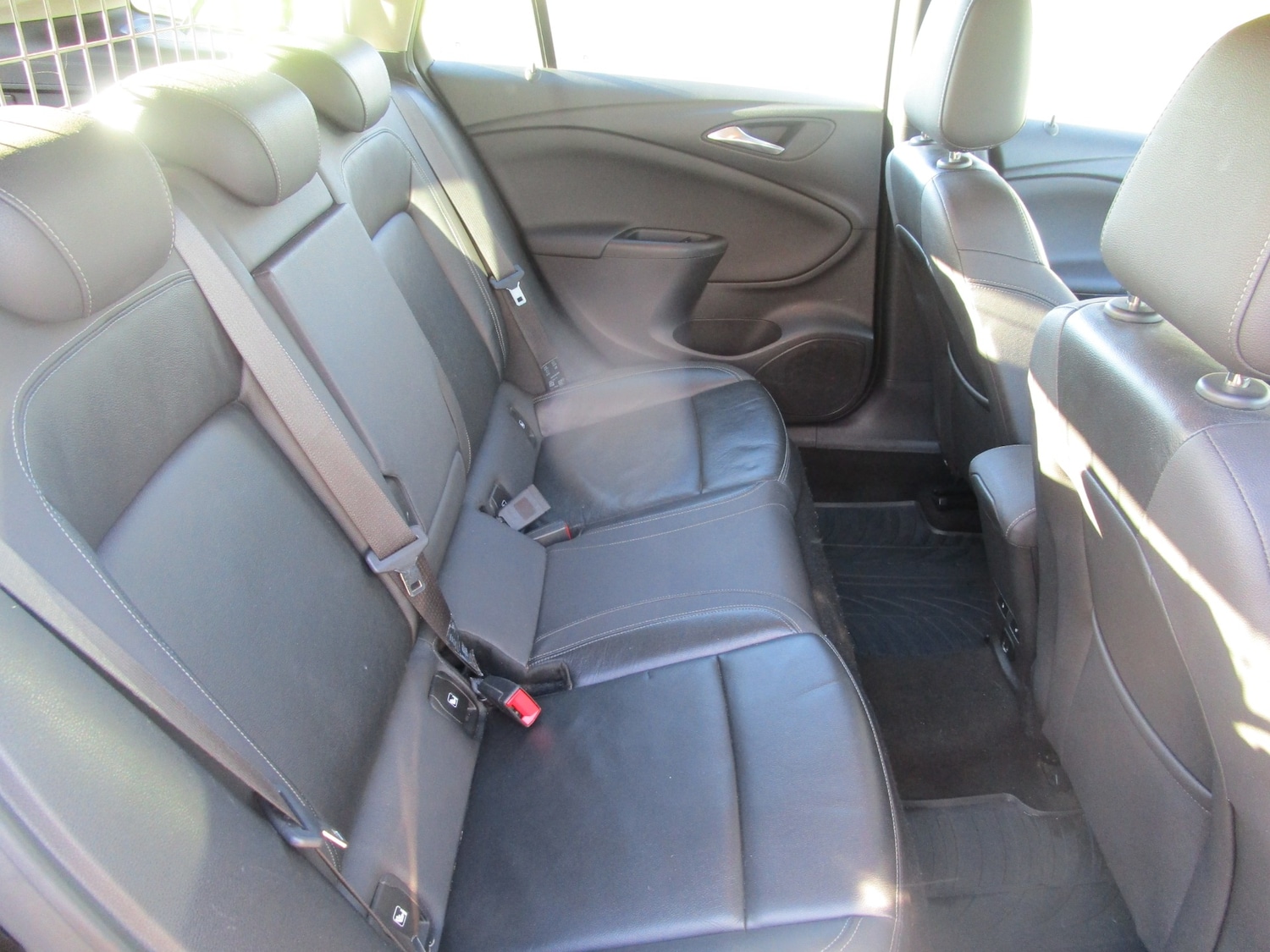 Used Vauxhall Astra 2018 for sale - 76948265: Photo 18