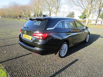 Used Vauxhall Astra 2018 for sale - 76948265: Photo