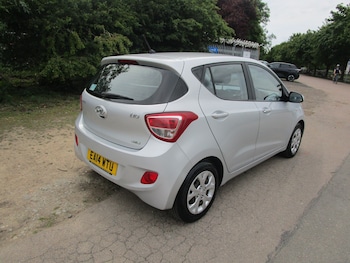 Used Hyundai i10 2014 for sale - 78953208: Photo