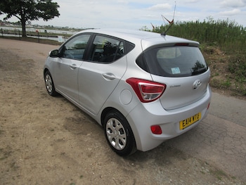 Used Hyundai i10 2014 for sale - 78953208: Photo
