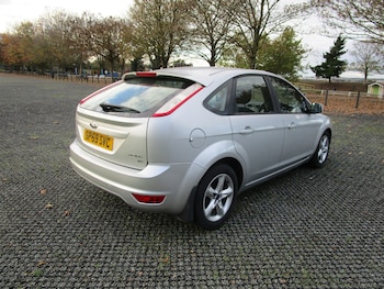 Used Ford Focus 2009 for sale - 76374462: Photo