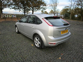 Used Ford Focus 2009 for sale - 76374462: Photo