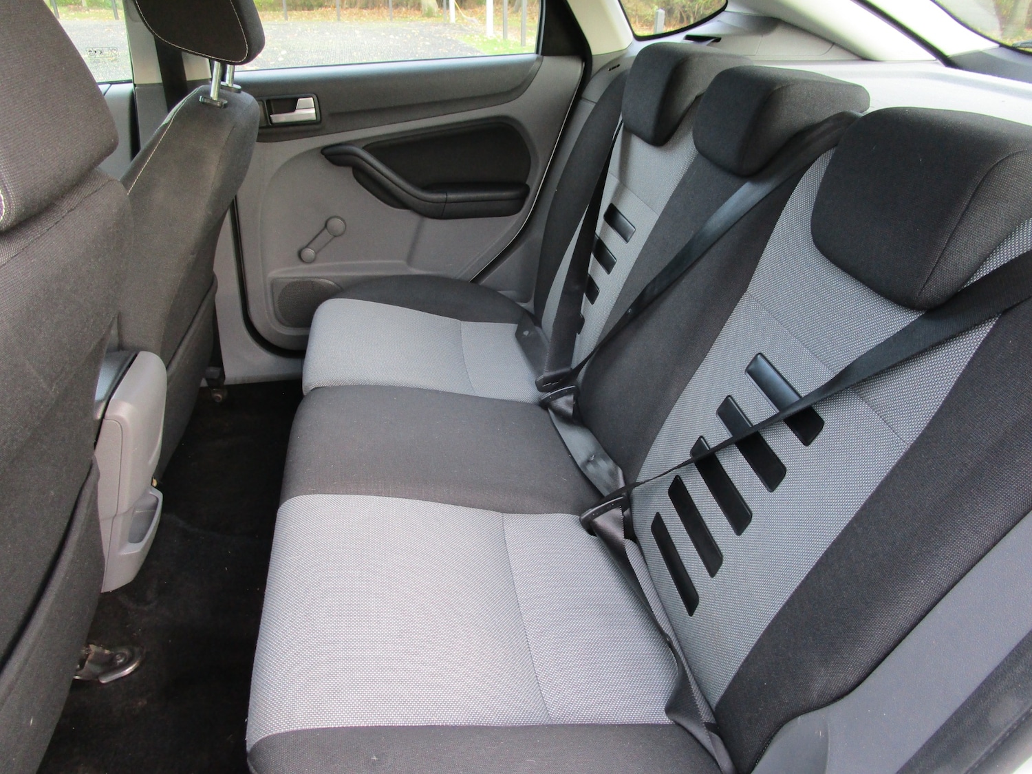 Used Ford Focus 2009 for sale - 76374462: Photo 8