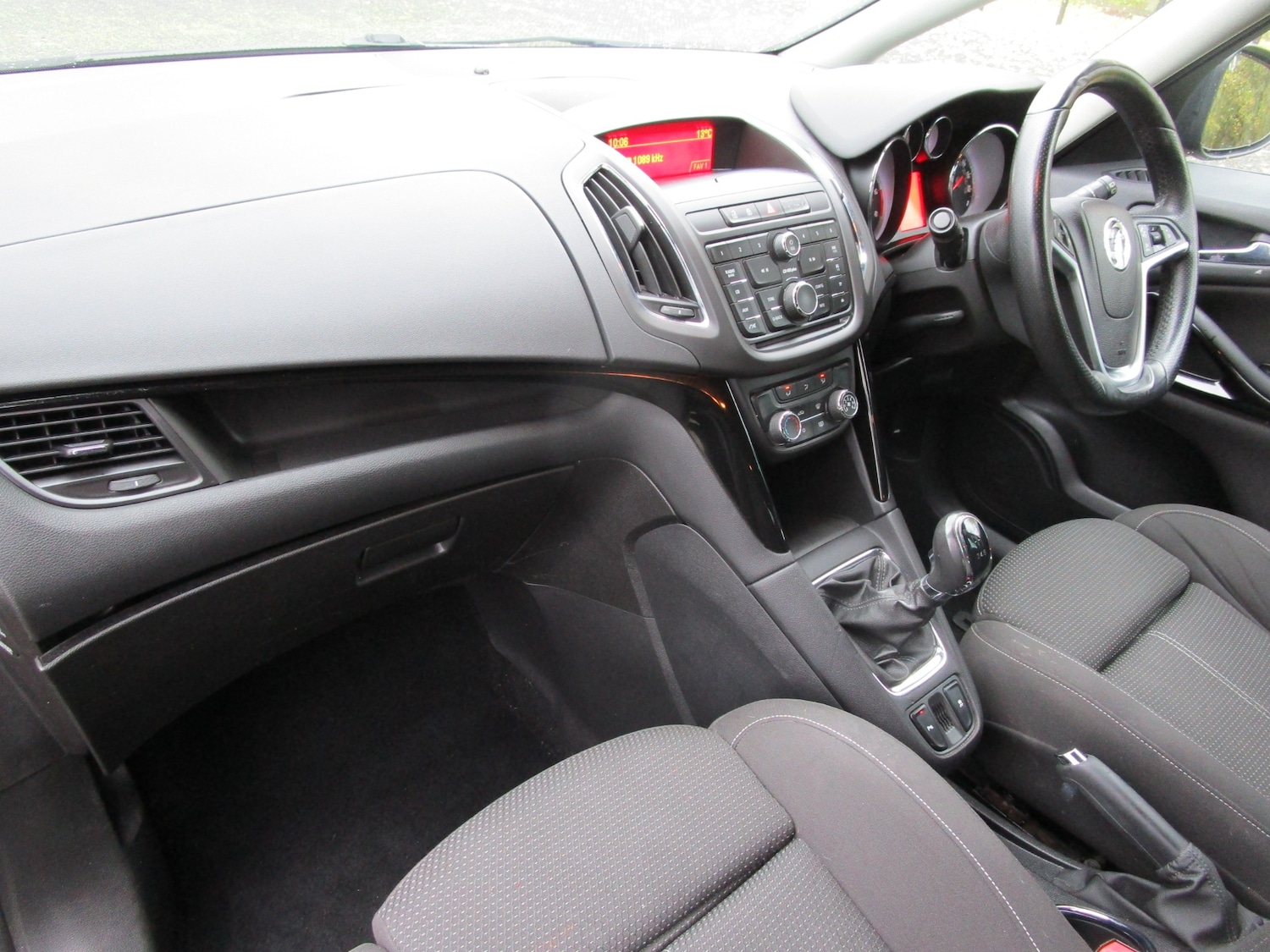 Used Vauxhall Zafira 2013 for sale - 76531635: Photo 5