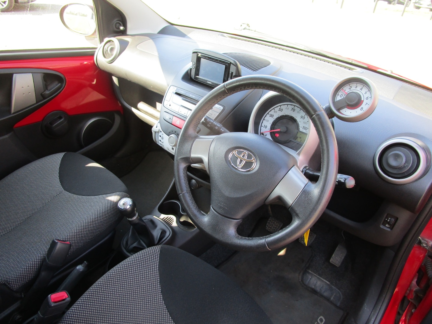 Used Toyota AYGO 2014 for sale - 77973802: Photo 19