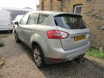 Used Ford Kuga 2008 for sale - 76142315: Photo 2