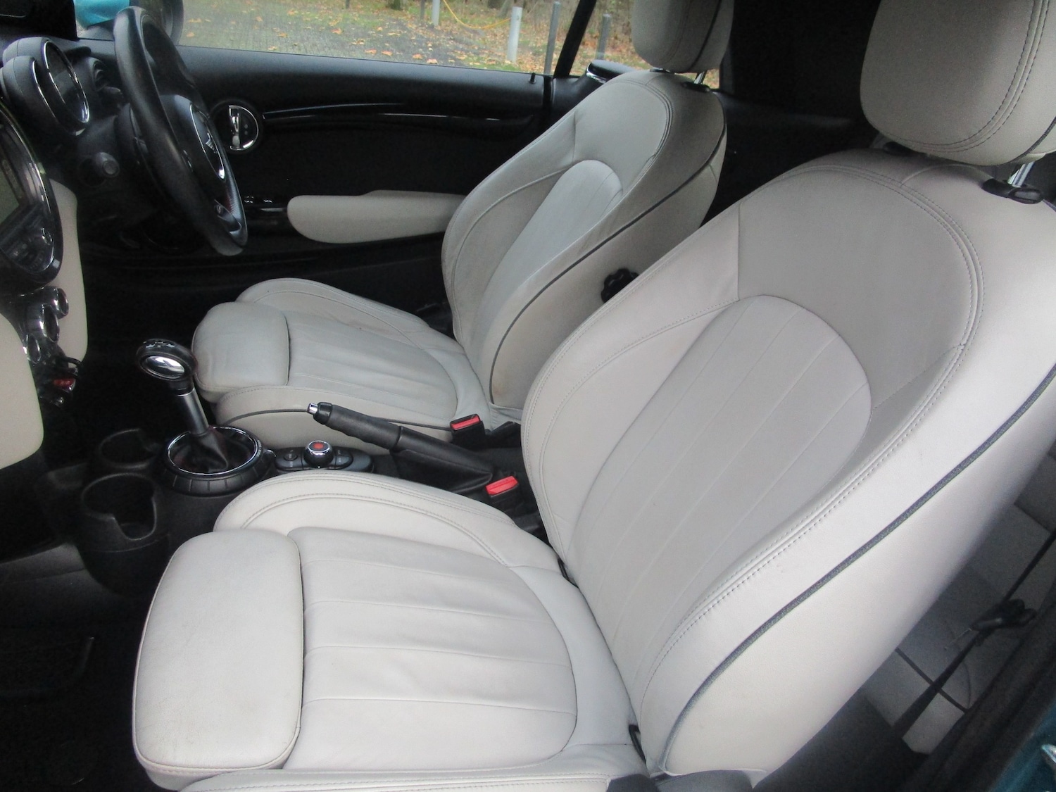 Used MINI Convertible 2016 for sale - 76649693: Photo 8