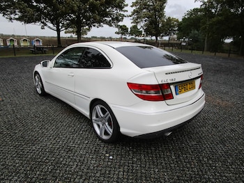 Used Mercedes-Benz CLC 2010 for sale - 75996146: Photo