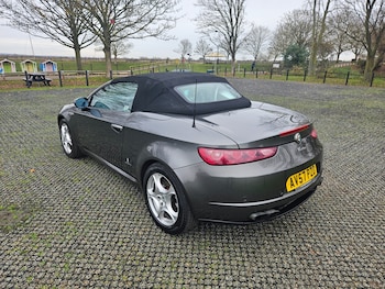 Used Alfa Romeo Spider 2007 for sale - 77125778: Photo