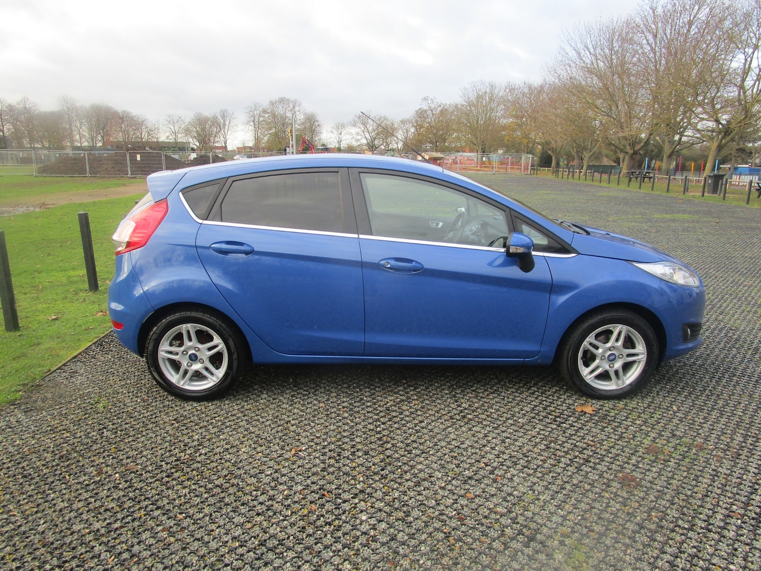 Used Ford Fiesta 2013 for sale - 76737973: Photo 12