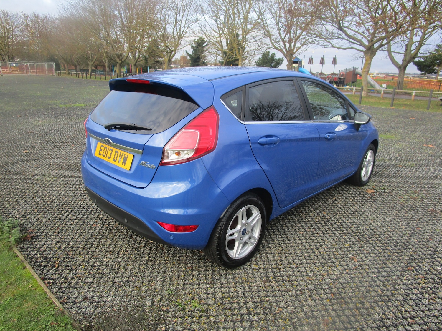 Used Ford Fiesta 2013 for sale - 76737973: Photo 2